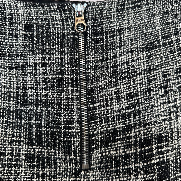 Karen Millen Black & White Skirt - Picture 3 of 10